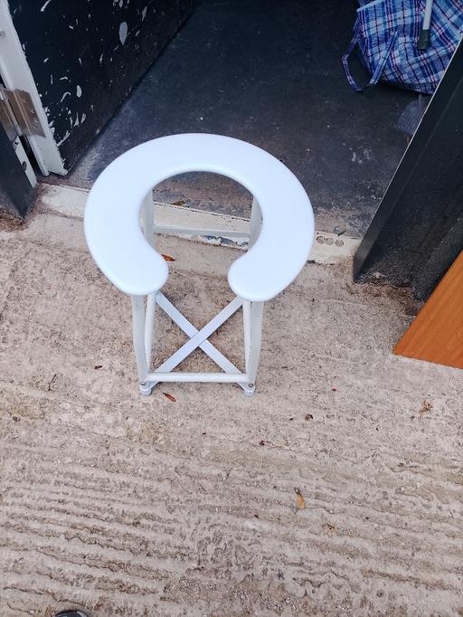  — commode riser seat