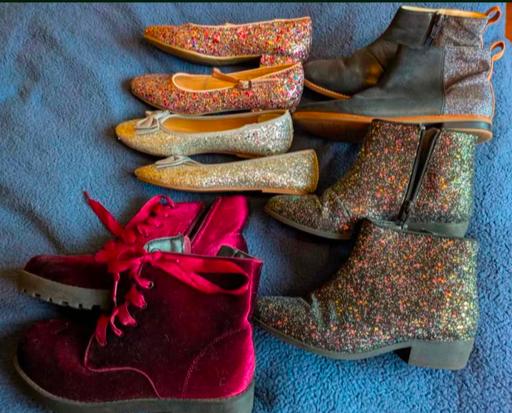  — girls shoes/boots bundle size 2 junior