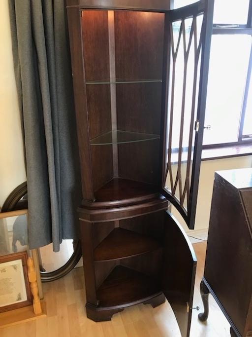  — Corner Unit and Bureau
