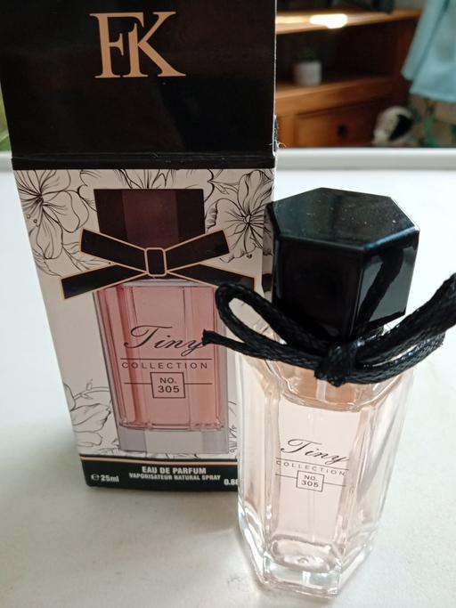  — brand new ladies EAU DE PARFUM SET