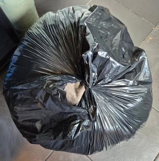  — MIXED BAG OF ITEMS - FREE TOO COLLECT