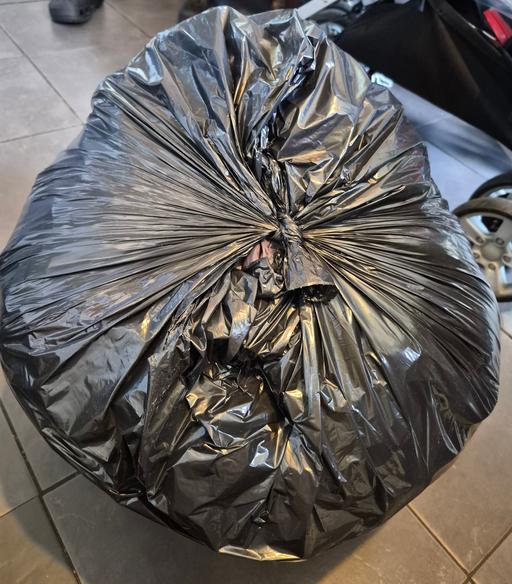  — FREE TOO COLLECT - MIXED BAG OF ITEMS