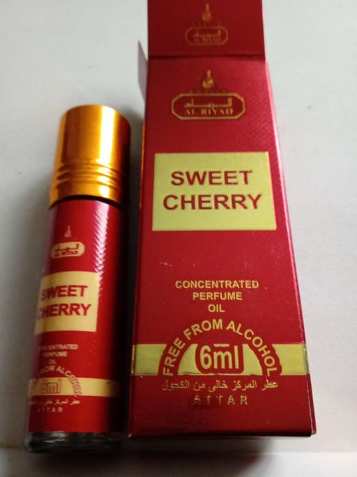  — brand new ladies ROLL ON OIL PERFUME