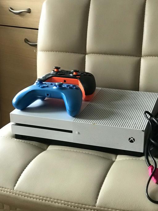  — Xbox One S 