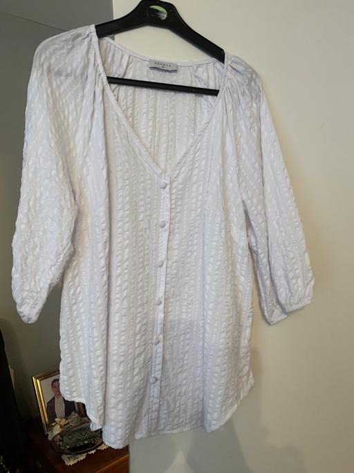  — Ladies blouse