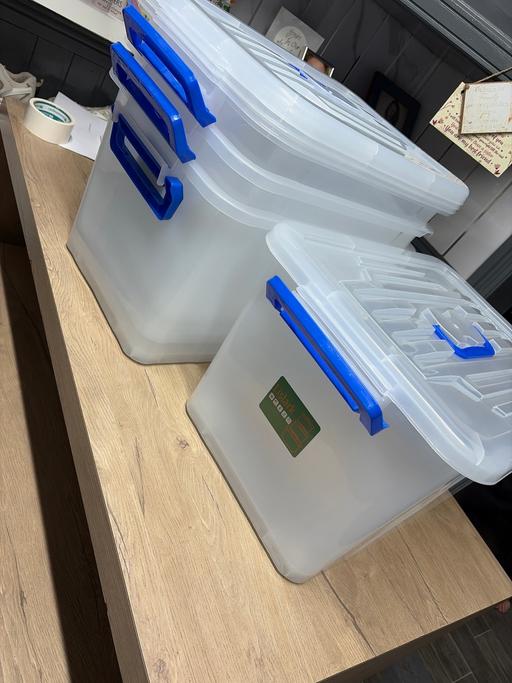  — Lislark storage containers