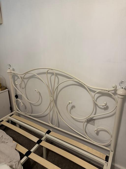  — White metal double bed