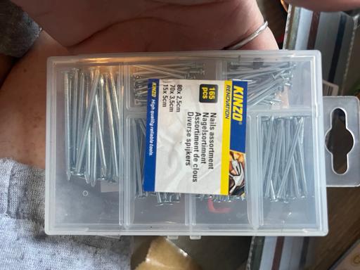 — DIY nail set