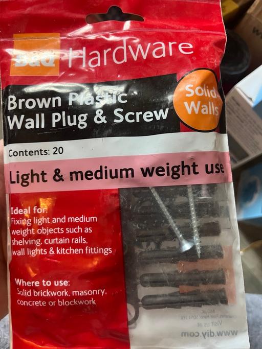  — Screw n wall plug set 2£ a few