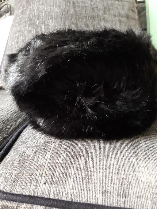  — Vintage Jacques Vert black faux fur hat