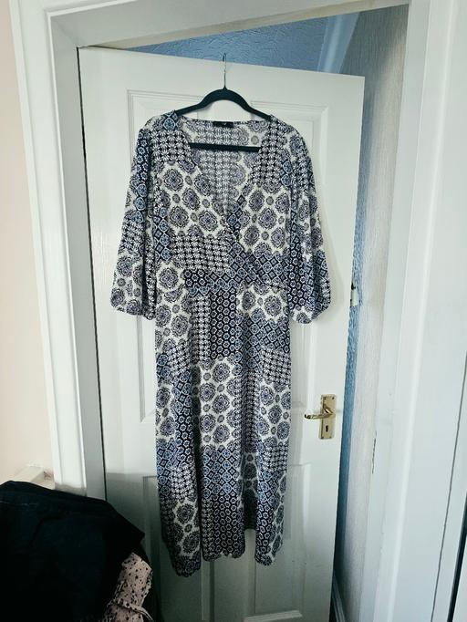  — F&F dress, size 22..like new.