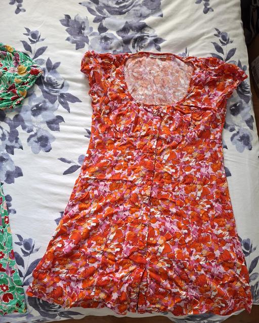  — 2x Primark short dresses