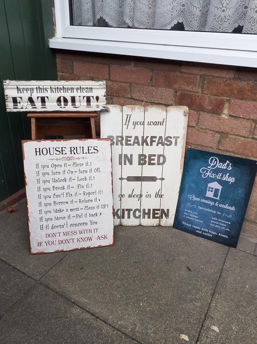  — JoB lot of Signs(LU33BY)