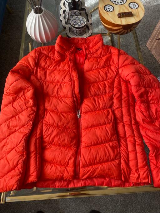  — Jaket