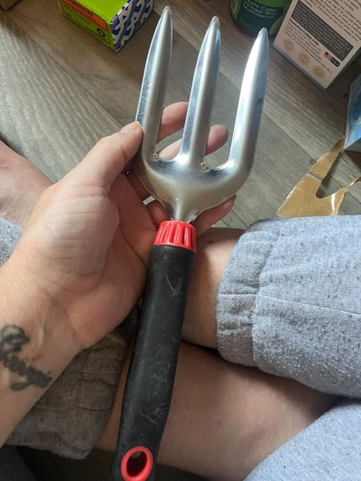  — New hand fork