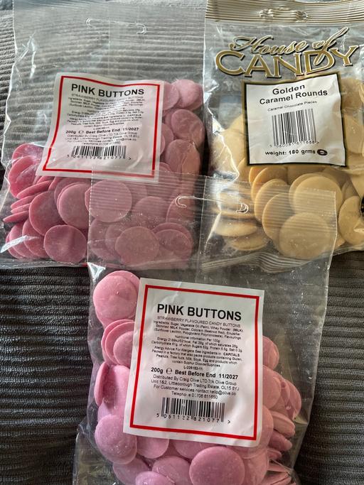  — Buttons