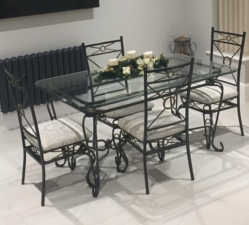  — Dining Table & 6 Chairs