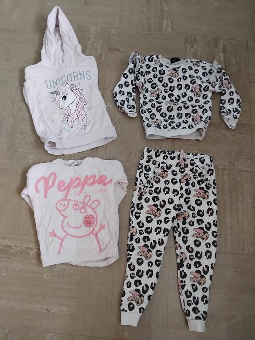  — Girls Bundle 4Y.