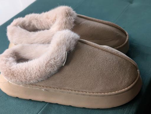  — Brand new slippers size 5