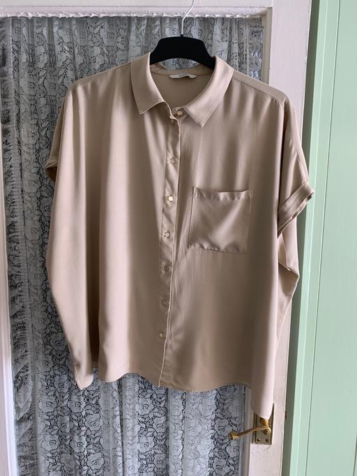  — Ladies blouse