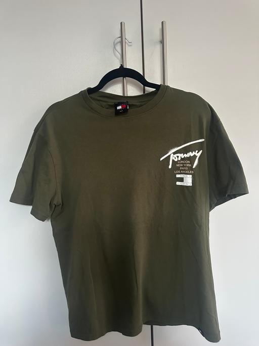  — Tommy Jeans Khaki T-shirt