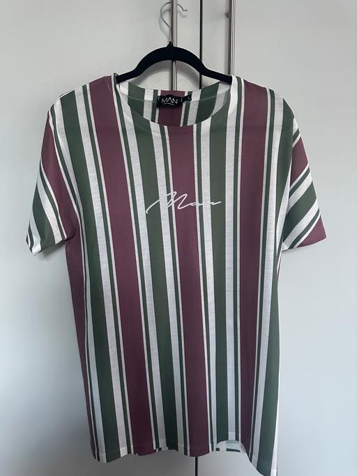  — BoohooMAN Green and pink striped T-shirt