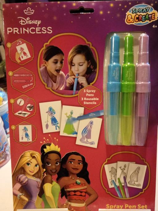  — brand new Disney PRINCESS set