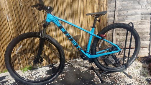  — Trek Marlin 5 Gen 2 Medium (17") Frame MTB