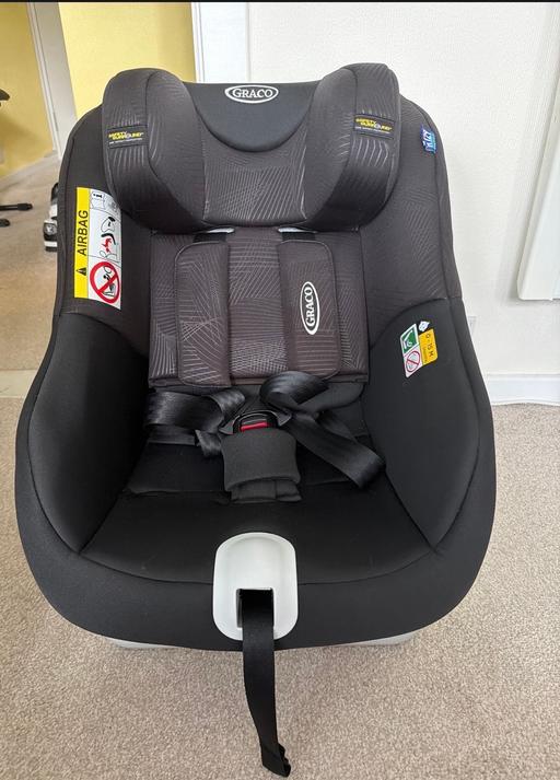  — Baby pram n car seat