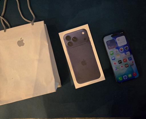  — i phone 17 pro max