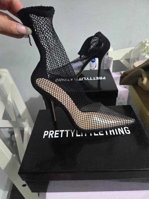  — heels