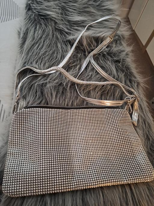  — large glizy bag