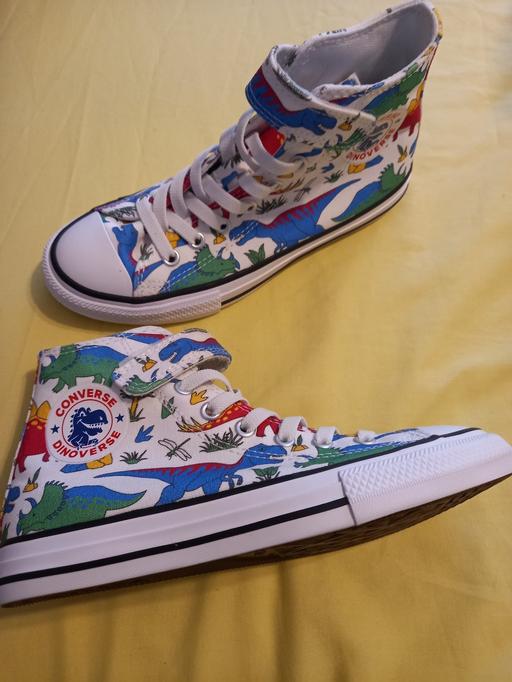  — converse junior size 2 brand new