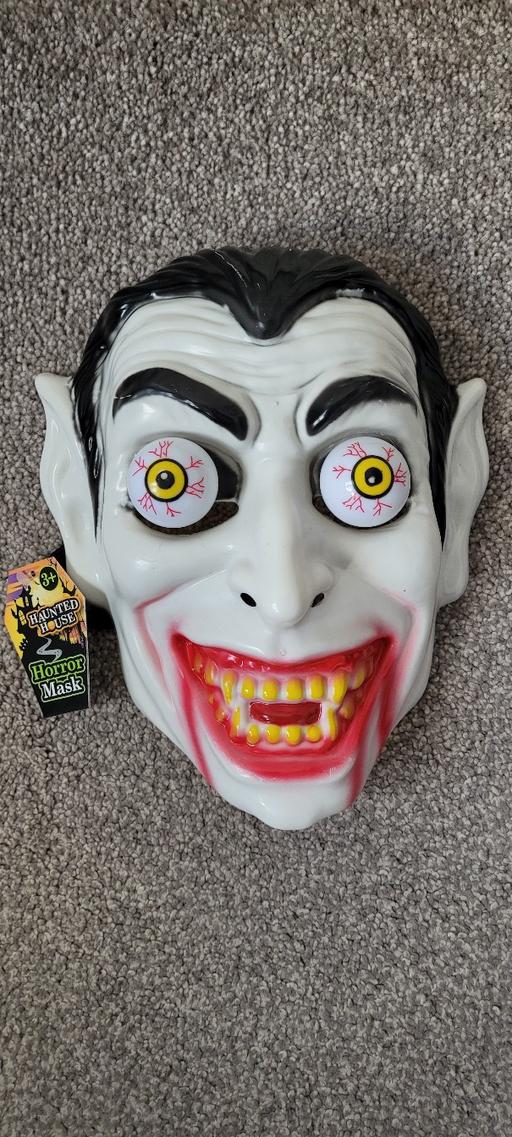  — New Halloween Dracula mask