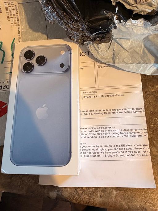  — 2 iphone 18 pro max 512gb and 256gb