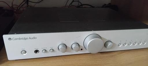  — Cambridge audio amp