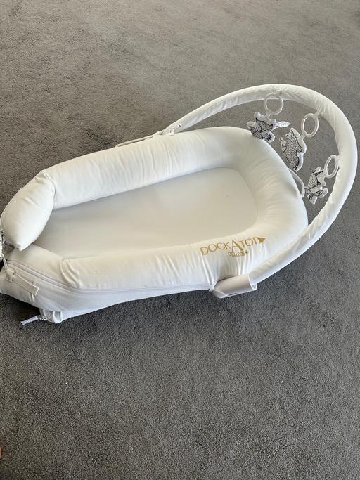 — Dock A Tot deluxe + dock baby carrier