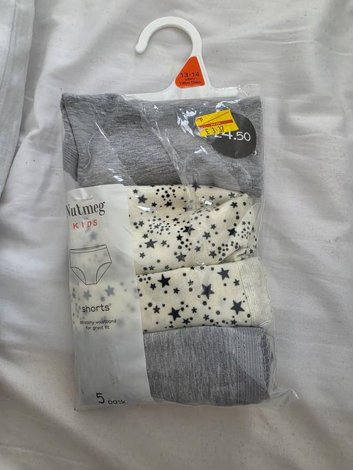  — 4 pairs girls pants 13/14 new