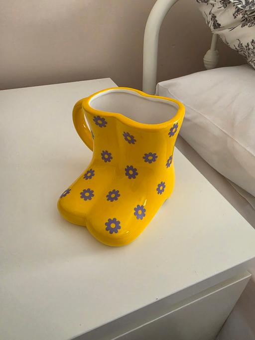  — cute mug , new