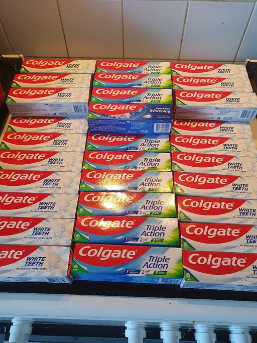  — 40 tubes colgate toothpaste