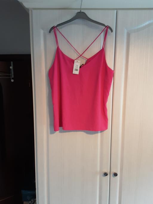 — Ladies F&F Top