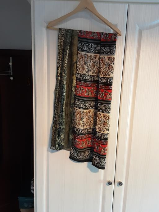  — 2 x Ladies Scarves