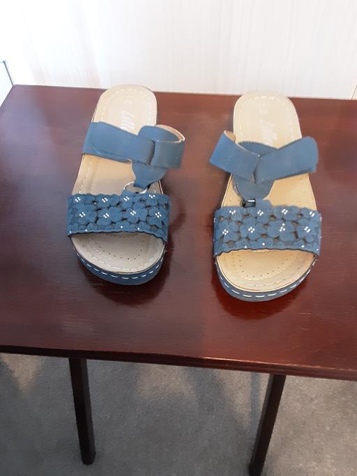  — Ladies Lilley Sandals