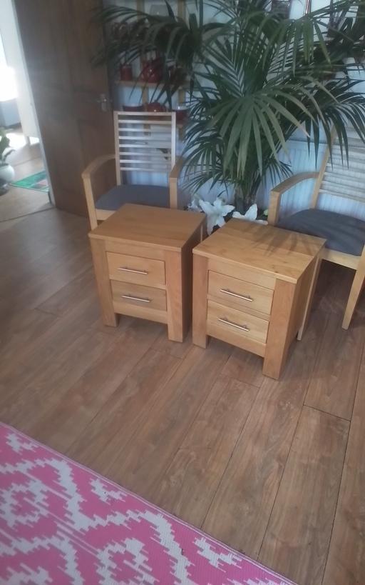  — OAK BEDSIDE DRAWERS
