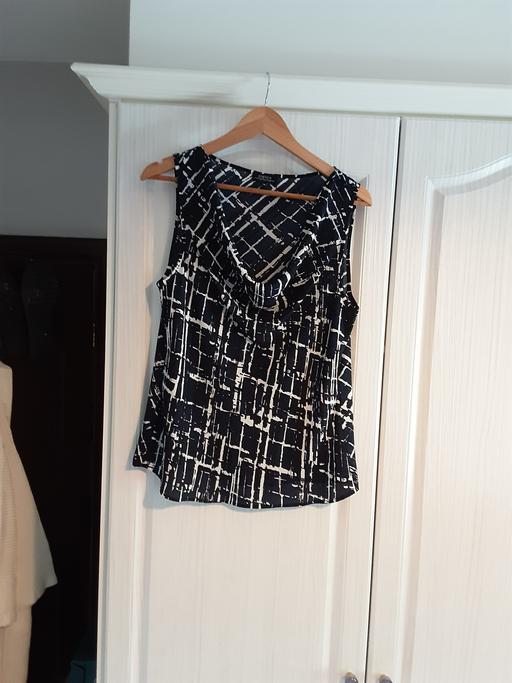  — Ladies Papaya Top