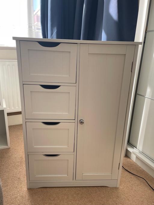  — Bathroom cabinet