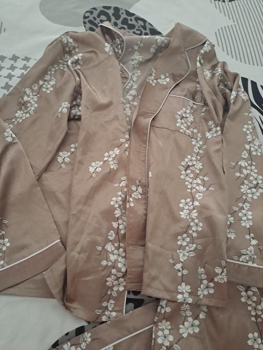  — new silky pjs set