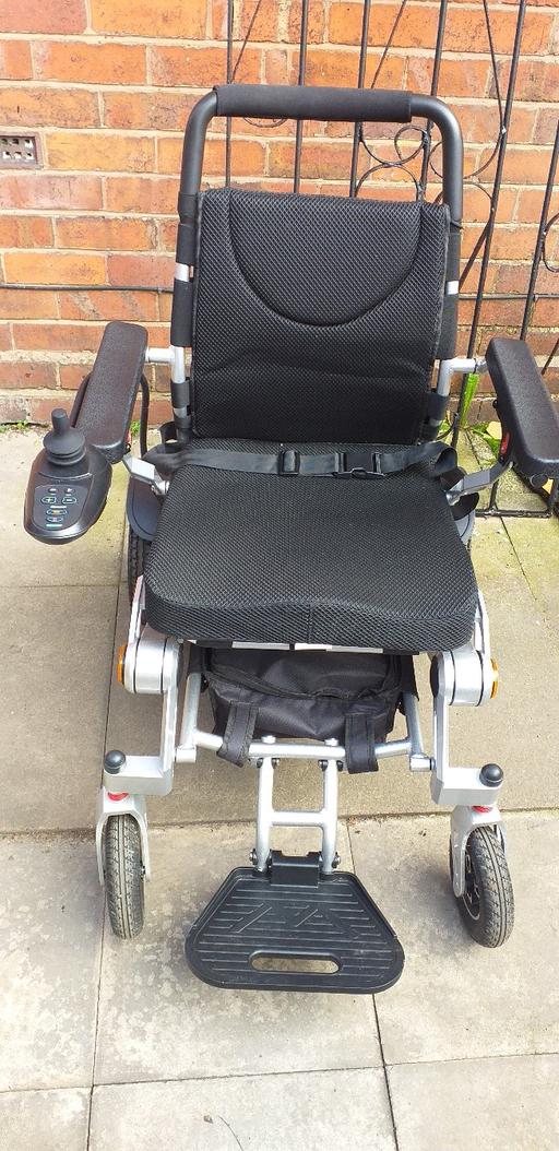  — MOBILITY CHAIR