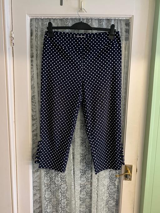  — Ladies trousers