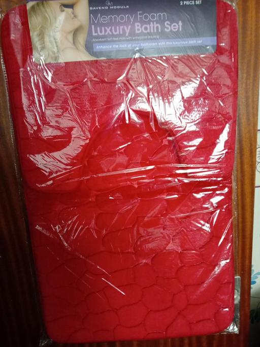  — brand new 2PC BATH MAT SET